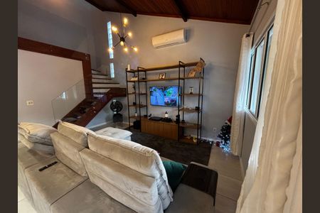 Sala de casa de condomínio à venda com 4 quartos, 130m² em Recreio dos Bandeirantes, Rio de Janeiro