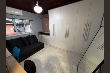 Casa de condomínio à venda com 130m², 4 quartos e 2 vagasQuarto 4