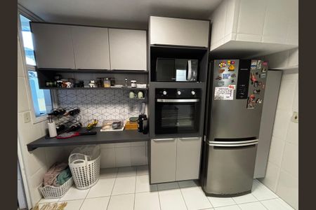 Casa de condomínio à venda com 130m², 4 quartos e 2 vagasCozinha