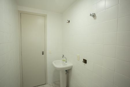 Apartamento para alugar com 72m², 2 quartos e 1 vagaBANHEIRO