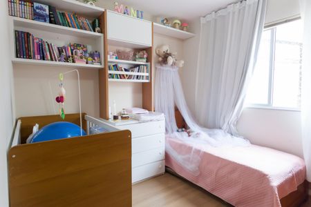 Apartamento à venda com 85m², 3 quartos e 2 vagasQuarto 2