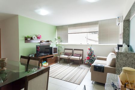 Apartamento à venda com 85m², 3 quartos e 2 vagasSala