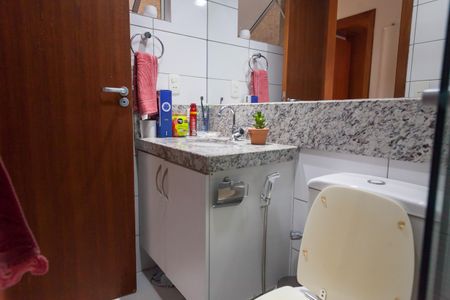 Apartamento à venda com 85m², 3 quartos e 2 vagasBanheiro Social