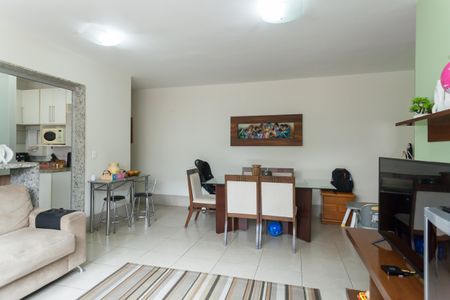 Sala de apartamento à venda com 3 quartos, 85m² em Floresta, Belo Horizonte