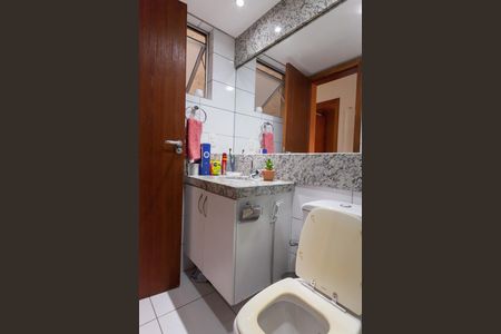 Apartamento à venda com 85m², 3 quartos e 2 vagasBanheiro Social