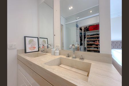 Apartamento à venda com 134m², 3 quartos e 2 vagasBanheiro Suíte Master