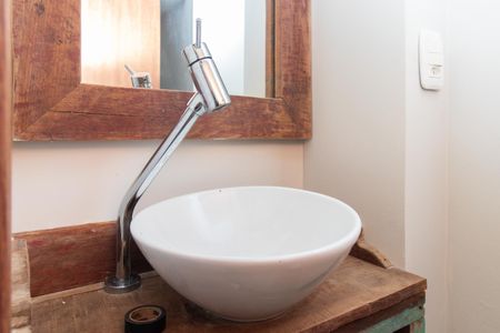 Casa à venda com 110m², 2 quartos e 1 vagaLavabo