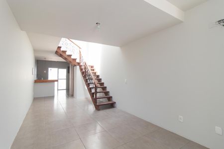 Sala de casa à venda com 2 quartos, 110m² em Ipanema, Porto Alegre