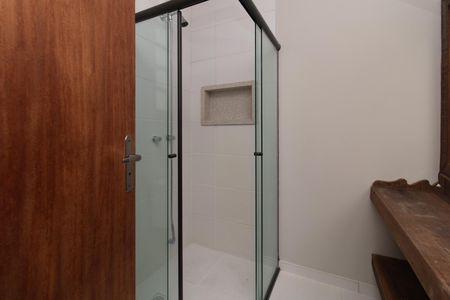 Casa à venda com 110m², 2 quartos e 1 vagaBanheiro do Quarto 1