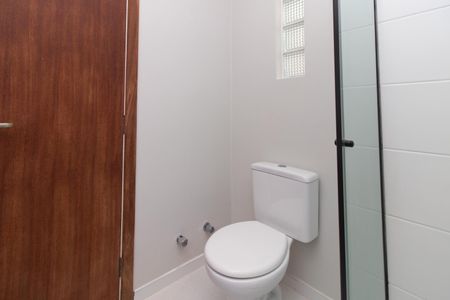 Casa à venda com 110m², 2 quartos e 1 vagaBanheiro do Quarto 1