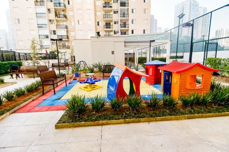 Apartamento à venda com 69m², 3 quartos e 2 vagasÁrea comum - Playground