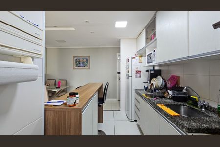 Cozinha de apartamento para alugar com 2 quartos, 61m² em Campininha, São Paulo