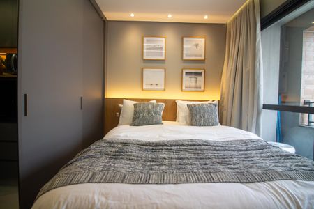 Sala / Quarto - Studio de kitnet/studio para alugar com 1 quarto, 24m² em Vila Cordeiro, São Paulo