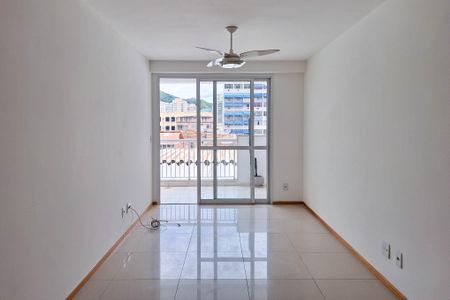 Sala de apartamento para alugar com 2 quartos, 83m² em Santa Rosa, Niterói