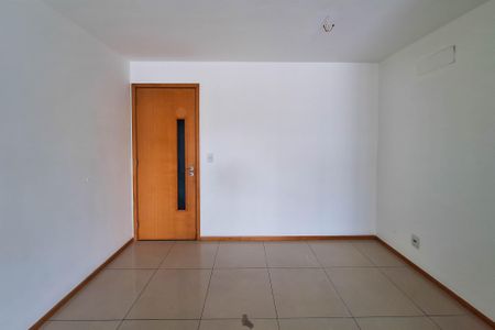 Sala de apartamento para alugar com 2 quartos, 83m² em Santa Rosa, Niterói