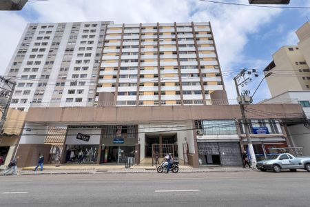 Apartamento à venda com 70m², 2 quartos e 1 vagaFachada