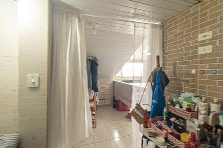Quarto  de kitnet/studio para alugar com 1 quarto, 22m² em Campo Comprido, Curitiba