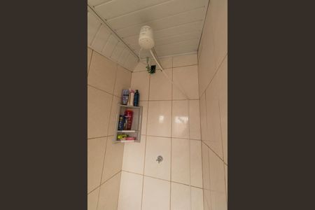 Banheiro Social de kitnet/studio para alugar com 1 quarto, 22m² em Campo Comprido, Curitiba