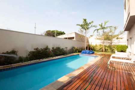 Apartamento à venda com 120m², 3 quartos e 2 vagasÁrea comum - Piscina