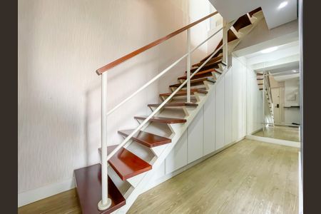 Apartamento à venda com 120m², 3 quartos e 2 vagasEntrada