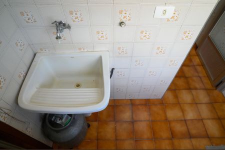 Apartamento para alugar com 70m², 2 quartos e 1 vagaÁrea de Serviço