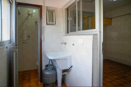 Apartamento para alugar com 70m², 2 quartos e 1 vagaÁrea de Serviço