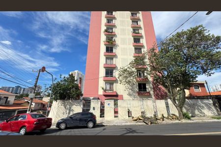 Apartamento para alugar com 70m², 2 quartos e 1 vagaFachada