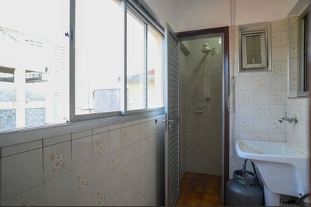 Apartamento para alugar com 70m², 2 quartos e 1 vagaÁrea de Serviço
