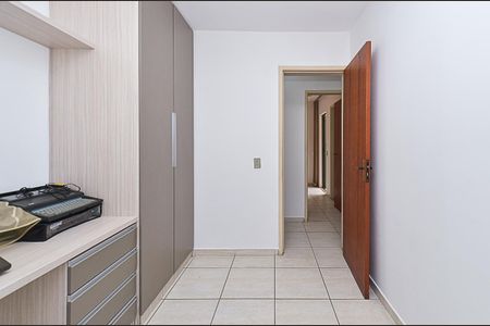 Apartamento à venda com 78m², 3 quartos e 2 vagasQuarto 2