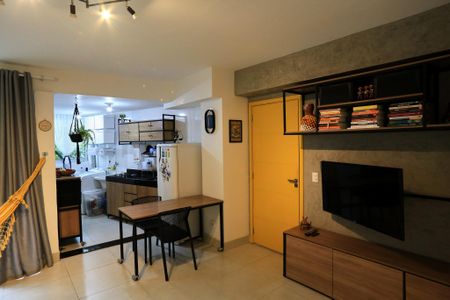 Sala de apartamento à venda com 1 quarto, 79m² em Santo Antônio, Belo Horizonte