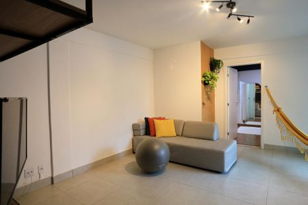Sala de apartamento à venda com 1 quarto, 79m² em Santo Antônio, Belo Horizonte