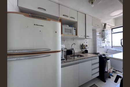 Apartamento à venda com 65m², 2 quartos e 1 vagaCozinha e Área de Serviço