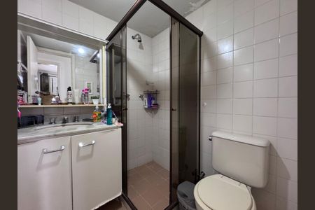 Apartamento à venda com 65m², 2 quartos e 1 vagaBanheiro Social