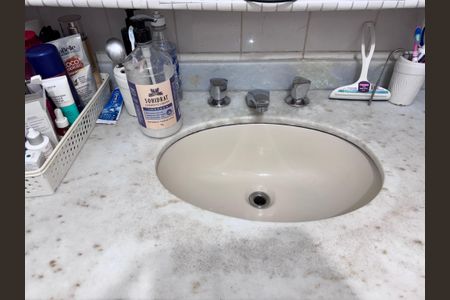 Apartamento à venda com 65m², 2 quartos e 1 vagaSuíte - Banheiro