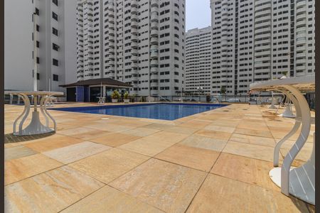 Apartamento à venda com 65m², 2 quartos e 1 vagaÁrea comum