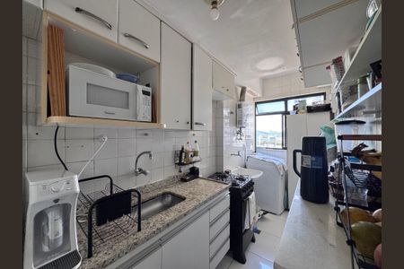 Apartamento à venda com 65m², 2 quartos e 1 vagaCozinha e Área de Serviço