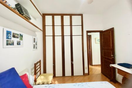 Apartamento à venda com 94m², 3 quartos e 1 vagaQuarto 2