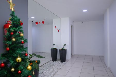 Apartamento para alugar com 41m², 2 quartos e 1 vagaÁrea comum - Saguão do prédio