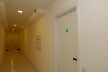 Apartamento para alugar com 41m², 2 quartos e 1 vagaÁrea comum - Saguão do andar