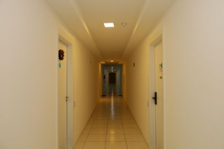 Apartamento para alugar com 41m², 2 quartos e 1 vagaÁrea comum - Saguão do andar