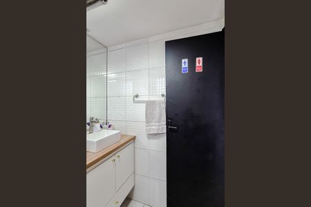 Apartamento à venda com 50m², 2 quartos e 1 vaga Apartamento à venda com 50m², 2 quartos e 1 vagaBanheiro