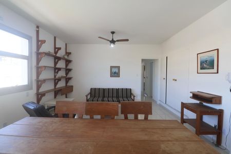 Sala de apartamento para alugar com 3 quartos, 130m² em Balneario Guarujá, Guarujá