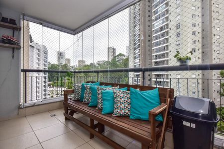 Apartamento à venda com 83m², 3 quartos e 2 vagasVaranda