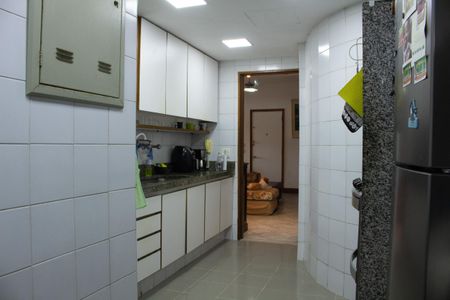 Apartamento à venda com 120m², 2 quartos e 1 vagaCozinha