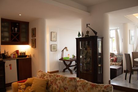 Apartamento à venda com 120m², 2 quartos e 1 vagaSala