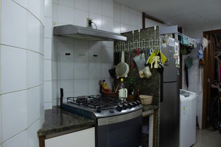 Apartamento à venda com 120m², 2 quartos e 1 vagaCozinha