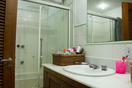 Apartamento à venda com 120m², 2 quartos e 1 vagaBanheiro da Suíte