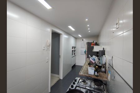 Apartamento à venda com 179m², 3 quartos e 2 vagas Apartamento à venda com 179m², 3 quartos e 2 vagasCozinha