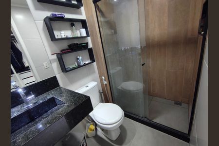 Apartamento à venda com 179m², 3 quartos e 2 vagas Apartamento à venda com 179m², 3 quartos e 2 vagasBanheiro Suite