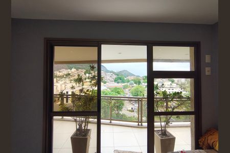 Apartamento à venda com 179m², 3 quartos e 2 vagas Apartamento à venda com 179m², 3 quartos e 2 vagasVaranda -Sala